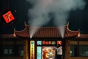 《三分钟热度》综艺封面,摊开的兴趣清单与彩铅